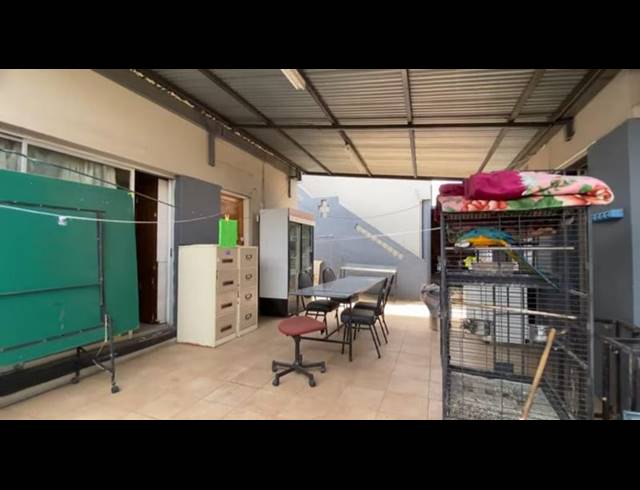 4 BEDROOM HOUSE FOR SALE IN CROSBY